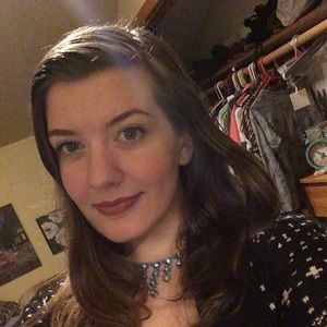 Meet your Posher, Hailey